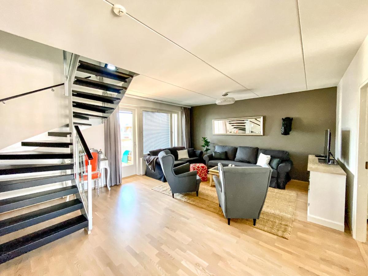 Beautiful Penthouse In The Center Of Apartment